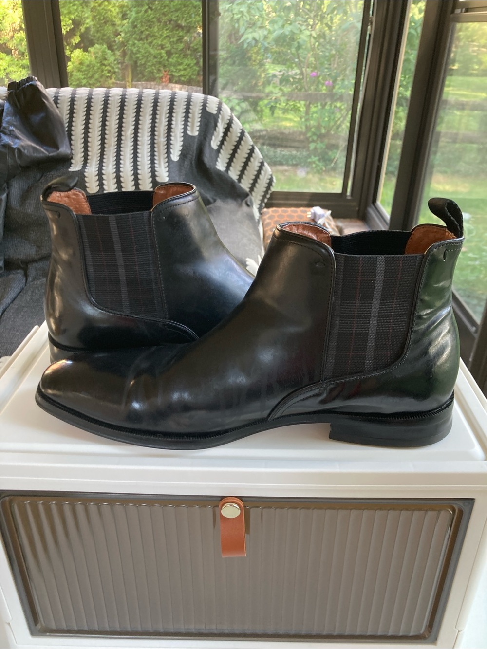 FLORSHEIM Belfast Black Leather Plain Toe Gore Sleek Chelsea Boots Men’s Size 8